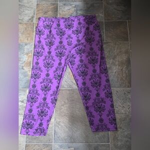Disney Haunted Mansion Purple Wallpaper Patterned Capri Leggings